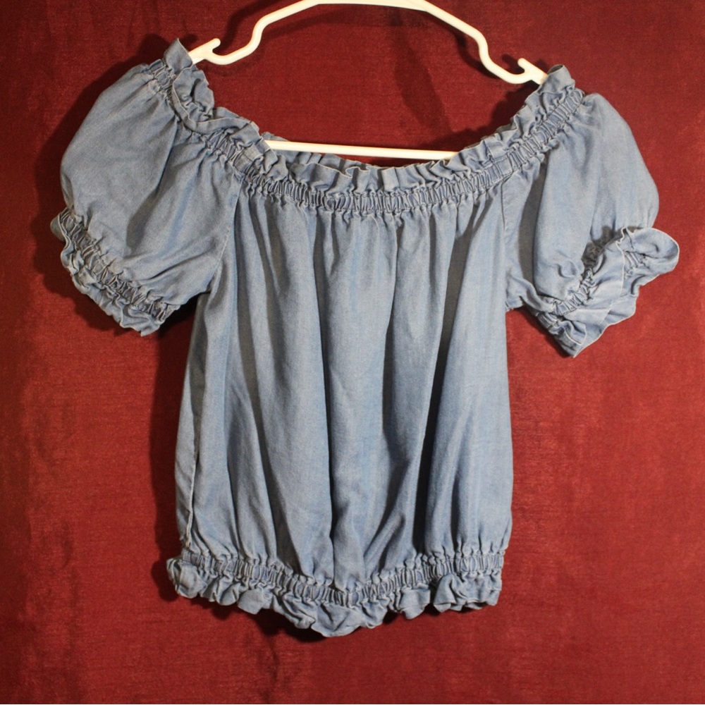 IRIS size Small denim color Off the shoulder crop top